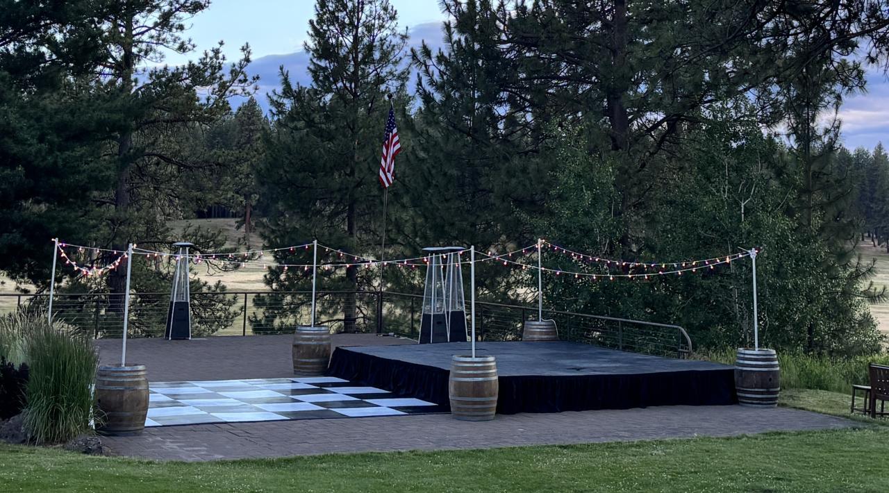 Party Rentals Bend Oregon 25 CorralLightingwithbwdancefloorJPG