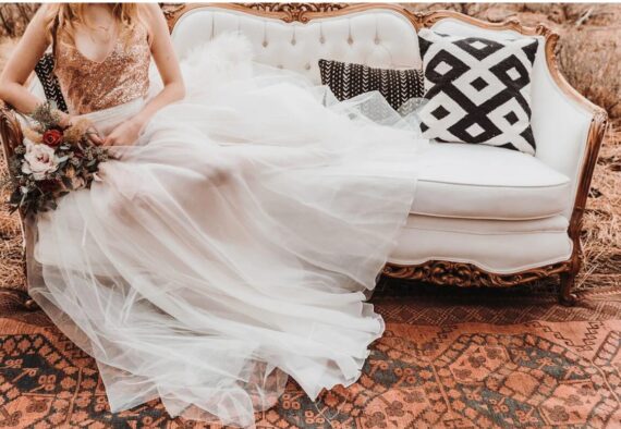 Couch / Sofa - Armature Setee